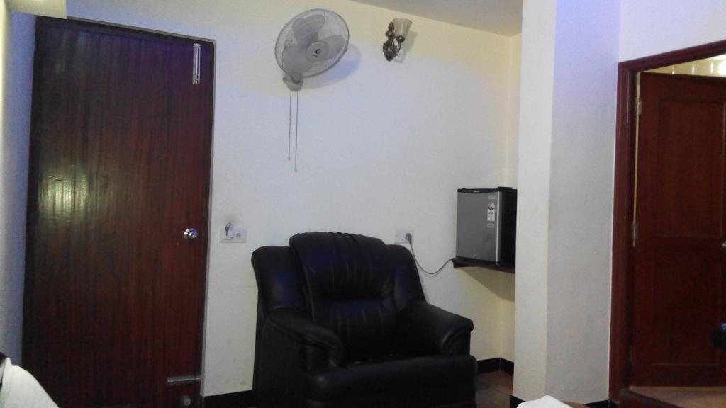 Hotel Richmond Residency Bangalore Room photo